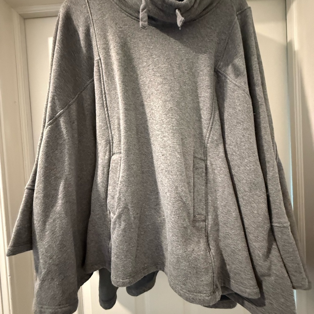UGG Men's Turtleneck Sweater in Gray